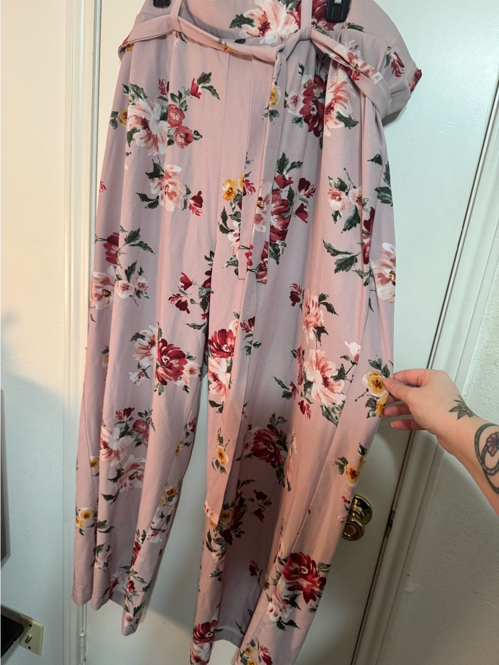 Torrid pink Floral Wide-Leg pants 4x
